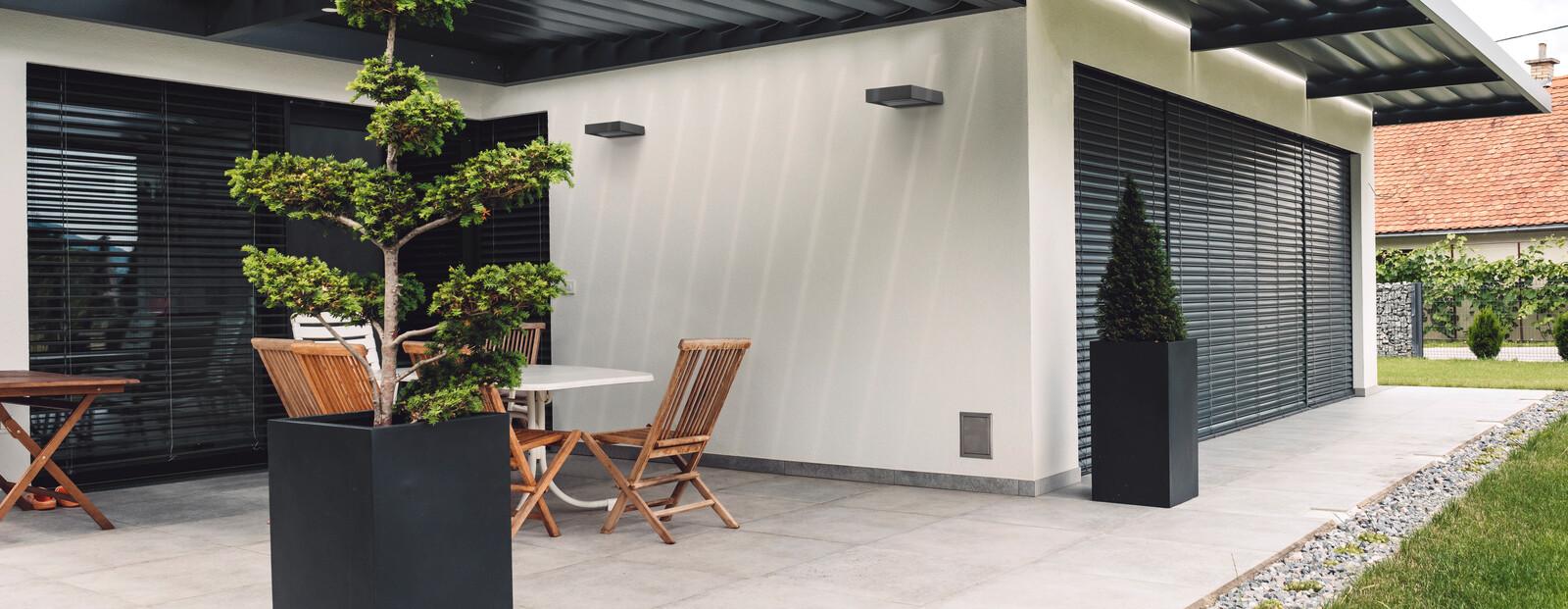 Rollläden und Jalousie